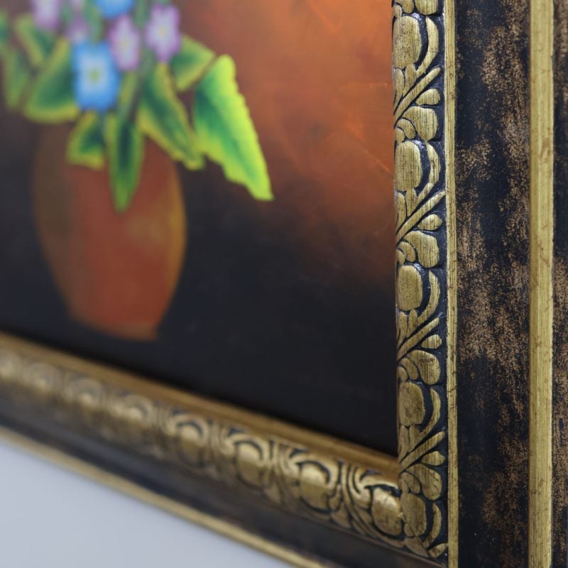 Flower pot frame closeup