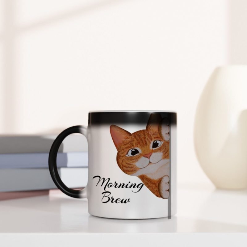 Colour-changing mug with ginger cat and customizable text